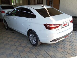 2025 Lada (ВАЗ) Vesta I Рестайлинг (NG), белый, 1400000 рублей, вид 2