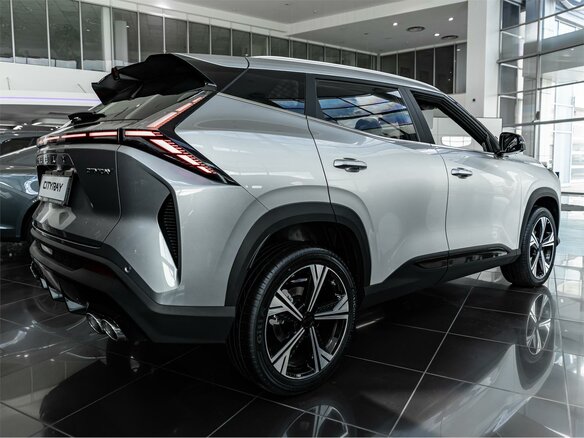 2026 Geely Cityray, серебристый, 3259990 рублей - вид 4