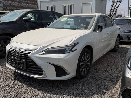 2026 Lexus ES 200 VII Рестайлинг 2, белый, 5250300 рублей, вид 2