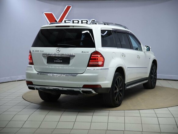 2011 Mercedes-Benz GL-Класс 350 I (X164) Рестайлинг, белый - вид 4