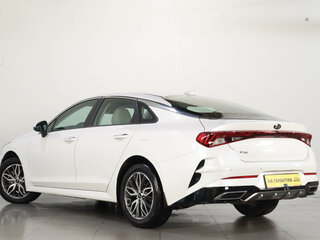 2021 Kia K5 III, белый, 2749000 рублей, вид 4