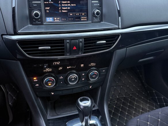 2014 Mazda 6 III (GJ), белый, 1700000 рублей - вид 10
