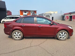 2008 Ford Focus II Рестайлинг, красный, 600000 рублей, вид 2