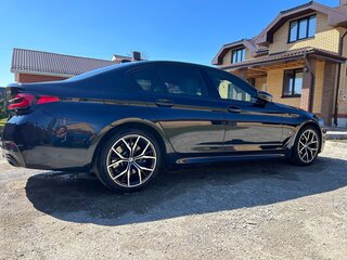 2020 BMW 5 серии 530d xDrive VII (G30/G31/G38) Рестайлинг, чёрный, 5500000 рублей, вид 2