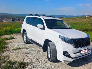 2013 Toyota Land Cruiser Prado 150 Series Рестайлинг 1, белый, 3200000 рублей, вид 3