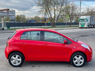 2008 Toyota Yaris Multimode II, красный, 730000 рублей, вид 4