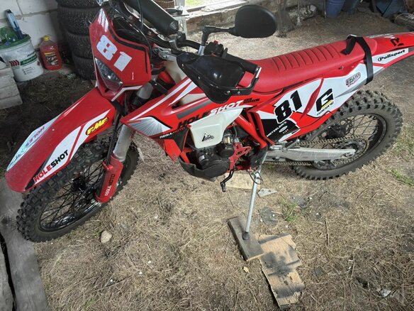 2024 Regulmoto Holeshot, красный, 250000 рублей