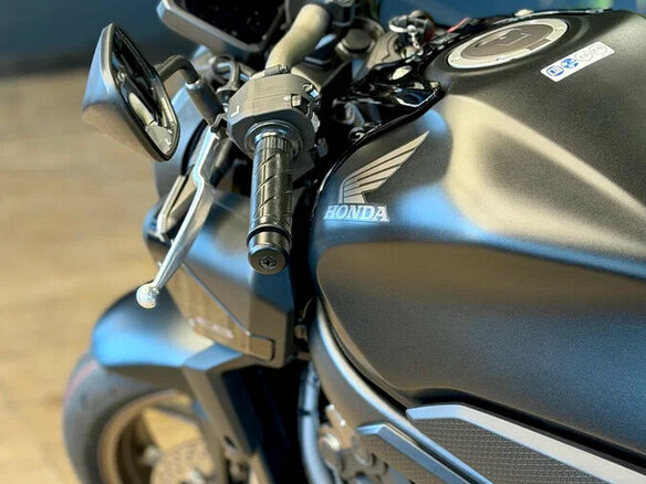 2025 Honda CB 650R, чёрный, 1450000 рублей - вид 8