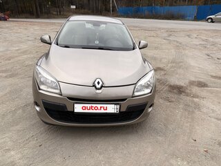 2011 Renault Megane III, бежевый, 580000 рублей, вид 1