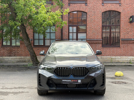 2025 BMW X6 40i III (G06) Рестайлинг, зелёный, 12090000 рублей, вид 2