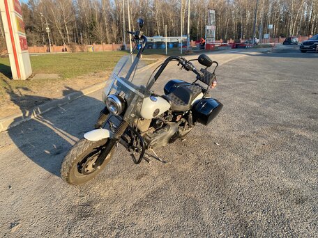 2017 Harley-Davidson Fat Bob, серый, 1600000 рублей, вид 4