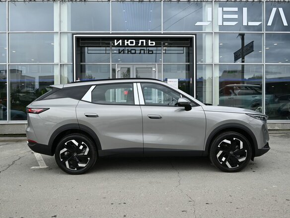 2026 Omoda C7, серый, 3498000 рублей - вид 4