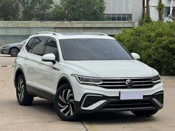 2023 Volkswagen Tiguan II Рестайлинг, белый, 2080001 рублей
