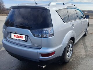 2009 Mitsubishi Outlander II Рестайлинг, серый, 1300000 рублей, вид 1
