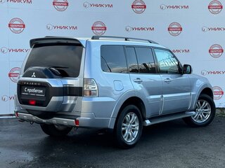 2014 Mitsubishi Pajero IV Рестайлинг 2, серебристый, 2349000 рублей, вид 5