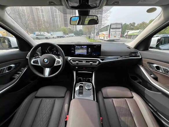 2024 BMW 3 серии 318i VII (G2x) Рестайлинг 2, белый, 3410000 рублей - вид 6