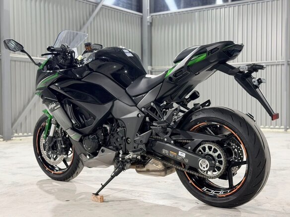 2023 Kawasaki Ninja 1000 SX, зелёный, 1280000 рублей - вид 5