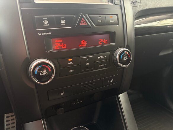 2011 Kia Sorento II, коричневый, 1230000 рублей - вид 12