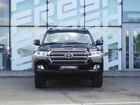 2015 Toyota Land Cruiser 200 Series Рестайлинг 2, чёрный, 5033000 рублей - вид 1