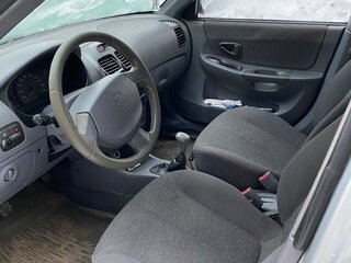 2005 Hyundai Accent ТагАЗ II, серебристый, 330000 рублей, вид 5