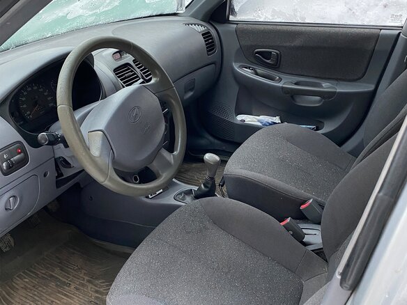 2005 Hyundai Accent ТагАЗ II, серебристый, 330000 рублей - вид 4