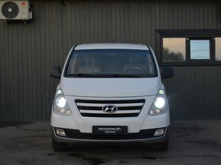 2016 Hyundai H-1 II Рестайлинг, белый, 2599999 рублей, вид 2
