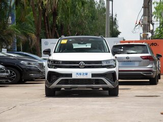 2023 Volkswagen Tharu 330 TSI I Рестайлинг, белый, 3900000 рублей, вид 2