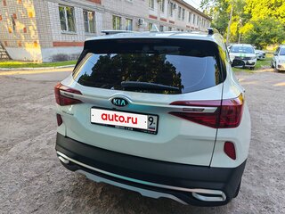 2021 Kia Seltos I, белый, 2100000 рублей, вид 4