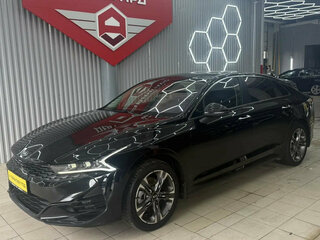 2021 Kia K5 III, чёрный, 2500000 рублей, вид 3