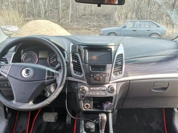 2015 SsangYong Actyon II Рестайлинг, белый, 990000 рублей - вид 6