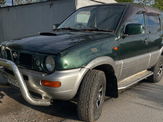 1997 Nissan Mistral, зелёный, 700000 рублей, вид 2