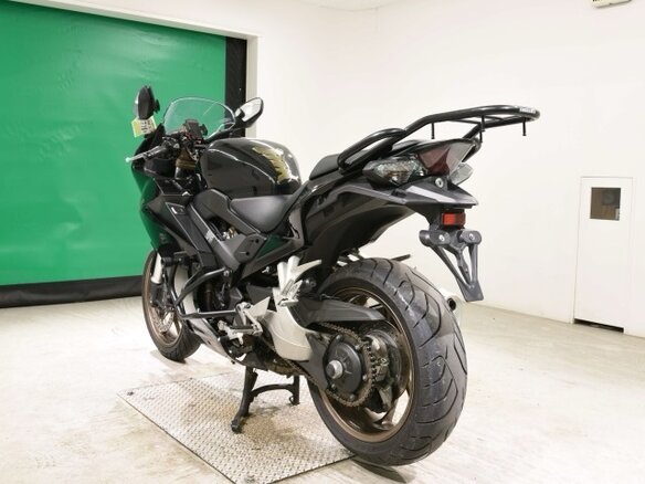 2017 Honda VFR 800, чёрный, 800000 рублей - вид 6