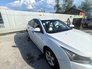2010 Chevrolet Cruze I, белый, 300000 рублей, вид 2