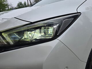 2018 Nissan Leaf II (ZE1), белый, 1590000 рублей, вид 5