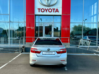 2012 Toyota Camry VII (XV50), серебристый, 1485000 рублей, вид 4