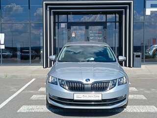 2019 Skoda Octavia III (A7) Рестайлинг, серебристый, 2045000 рублей, вид 3