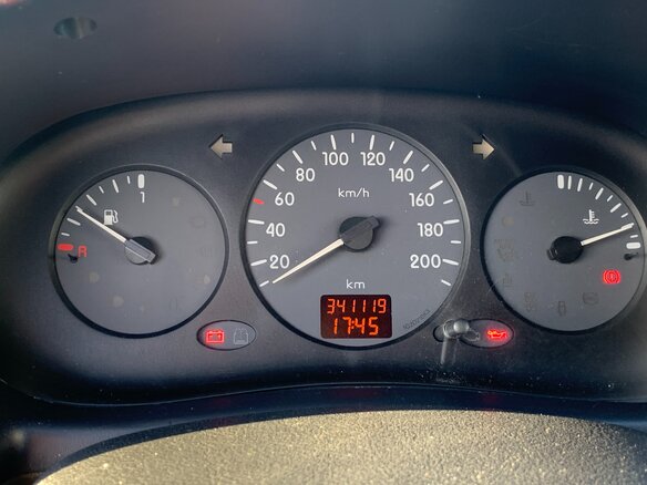 2004 Renault Symbol I Рестайлинг, серый, 270000 рублей - вид 14