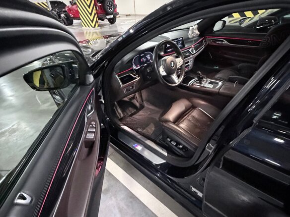 2019 BMW 7 серии 730d xDrive VI (G11/G12) Рестайлинг, чёрный, 5000000 рублей - вид 16
