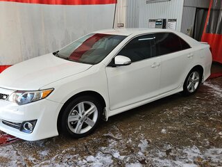 2013 Toyota Camry US Market VII (XV50), белый, 1700000 рублей, вид 4