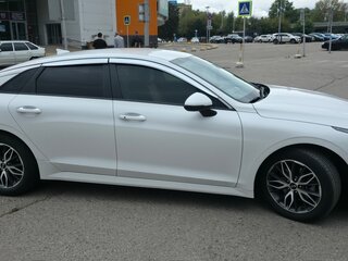 2020 Kia K5 III, белый, 2450000 рублей, вид 2