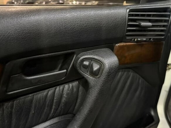 1995 BMW 5 серии 520i III (E34), белый, 2300000 рублей - вид 8
