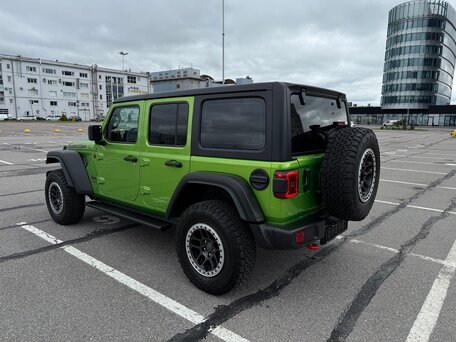 2025 Jeep Wrangler IV (JL) Рестайлинг, зелёный, 7600000 рублей, вид 5