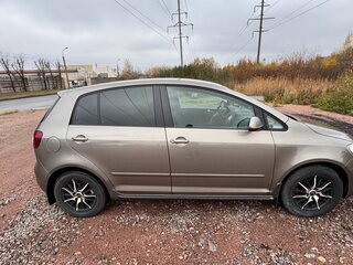 2011 Volkswagen Golf Plus II, коричневый, 600000 рублей, вид 3
