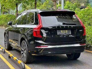 2024 Volvo XC90 II Рестайлинг 1, чёрный, 5204584 рублей, вид 4