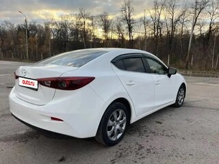 2018 Mazda Axela III Рестайлинг, белый, 1130000 рублей, вид 5