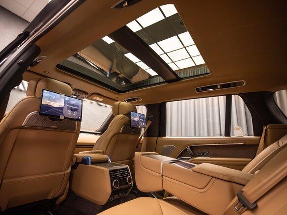 2025 Land Rover Range Rover P530 MHEV Long V, чёрный, 24500000 рублей - вид 11