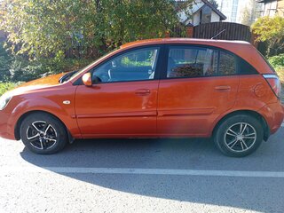 2010 Kia Rio II Рестайлинг, оранжевый, 550000 рублей, вид 4