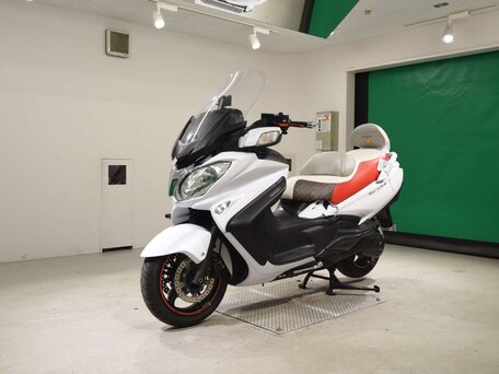 2017 Suzuki Burgman (SkyWave) 650, белый, 750000 рублей, вид 1