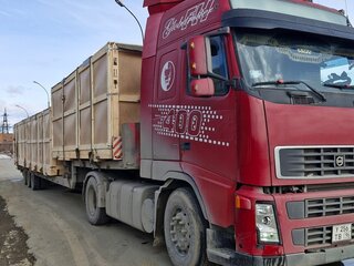 2007 Volvo FH, красный, 2400000 рублей, вид 1
