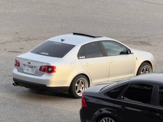 2008 Volkswagen Jetta V, серебристый, 430000 рублей, вид 3